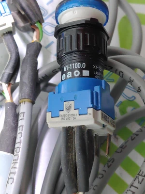 PUSH BUTTON SWITCH 61-8420.12 61-1100.0