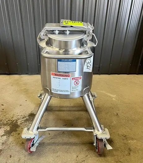 Used MUELLER BIO PHARM _UNKNOWN_ Stainless Steel Tanks Quebec CA | Carter-Wilson Equipment Services #450955