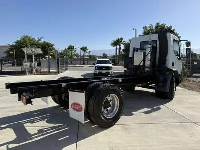 New | in-Stock 2025 PETERBILT 220 Cab Chassis trucks California US | Commerce Truck Equipment Sales #1548686