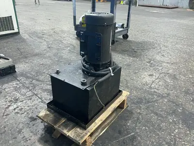 Used CHIEF _UNKNOWN_ Pumps Ohio US | HGR 24 #1506874