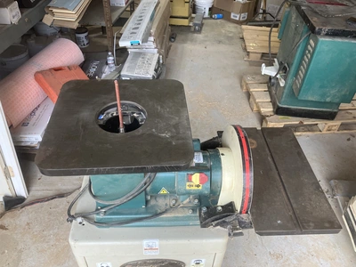 USED GRIZZLY G 0529 OCCILLATING BELT AND DISC SANDER
