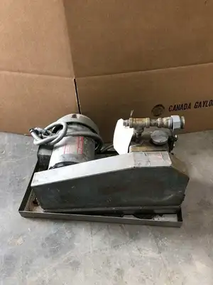 Welch DuoSeal 1399 Belt-Driven Vacuum Pump 115V 1/3HP 1725RPM 1PH
