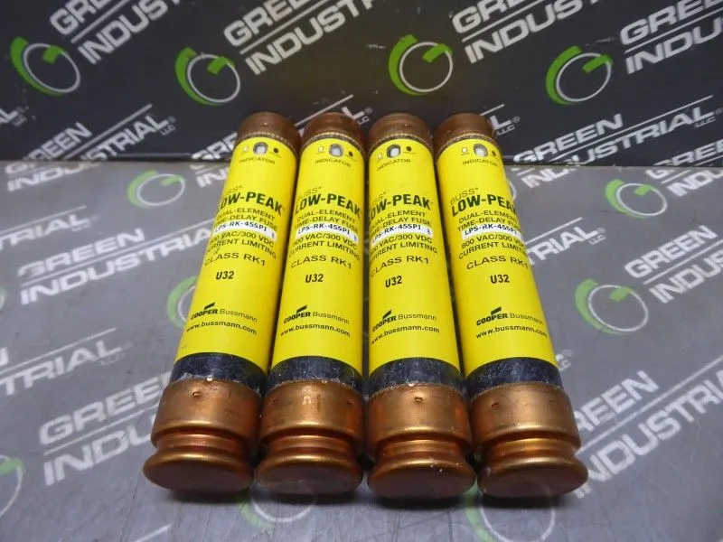 Lot of 4 Cooper Bussmann LPS-RK-45SPI Low Peak Time-Delay Fuses 600VAC Used