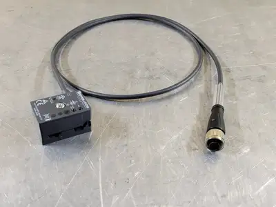 NEW PEPPERL+FUCHS VAZ-T1-FK-G10-PTC-1M-PUR-V1-G