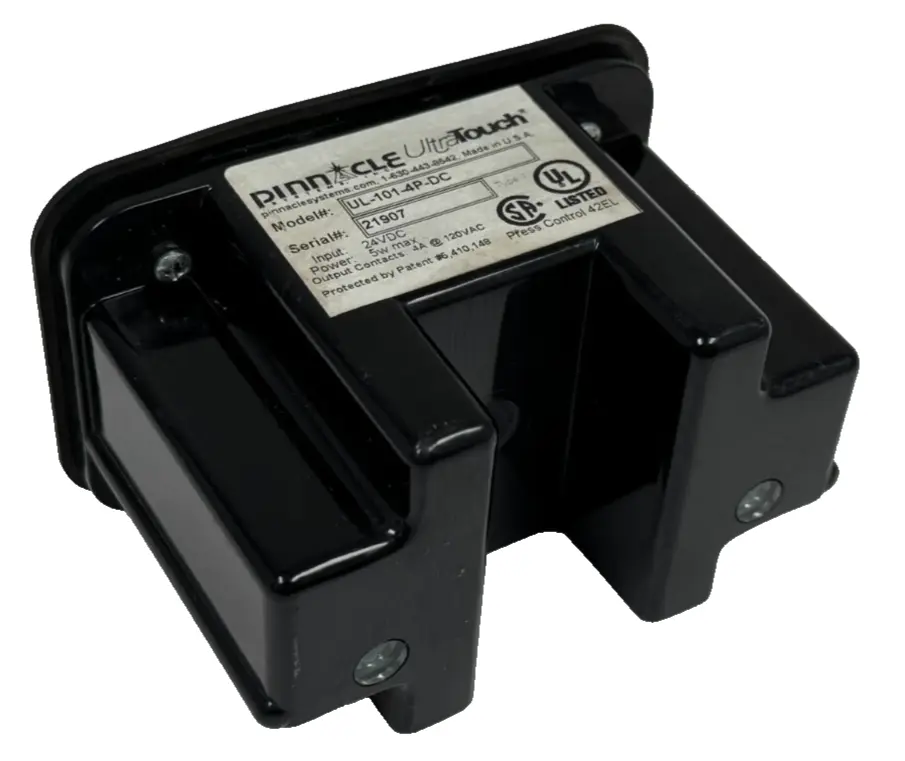USED PINNACLE SYSTEMS UL-101-4P-DC SAFETY SWITCH 24VDC5W