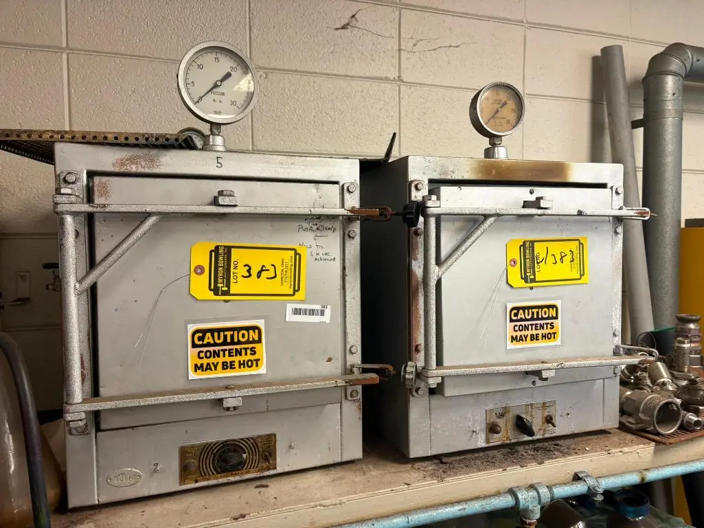 Used _UNKNOWN_ _UNKNOWN_ Lab Vacuum Ovens Ohio US | Myron Bowling Auctioneers Inc #1504615