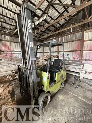 USED CLARK LP PROPANE FORKLIFT