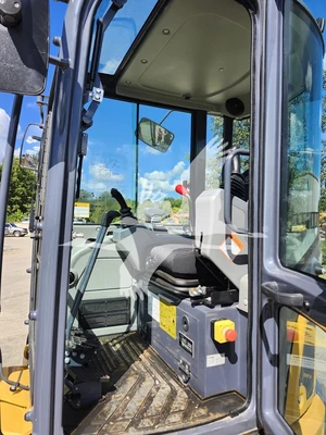 USED 2023 XCMG XE35U