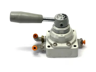 USED SMC HAND VALVE 1/4" NPT 3‑POSITION ROTARY LEVER
