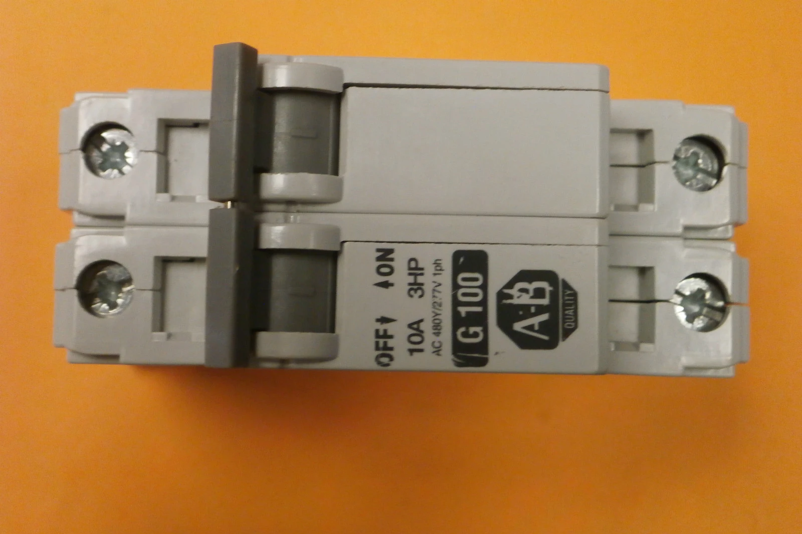 USED Allen-Bradley 1492-CB2