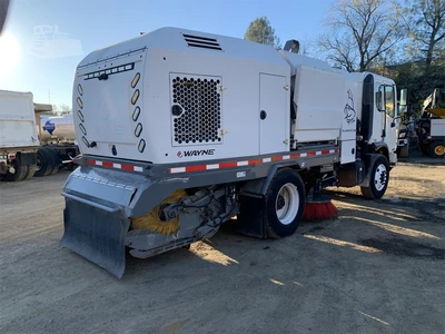 Used 2015 WAYNE GLADIATOR Street Sweeper California US | Mittry Construction #1363492