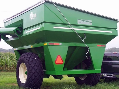 New | in-Stock 2025 E-Z TRAIL 710 Grain Carts Pennsylvania US | Zimmerman Farm Service #1409933