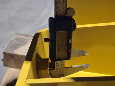 NEW KOMATSU 561-85-80200