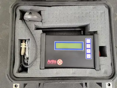 4 Case - Avlite Solar Aviation And Taxiway Light Kit
