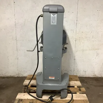 152-0470 Hobart Legacy HL400 40 Quart Commercial Mixer with Bowl and Paddle