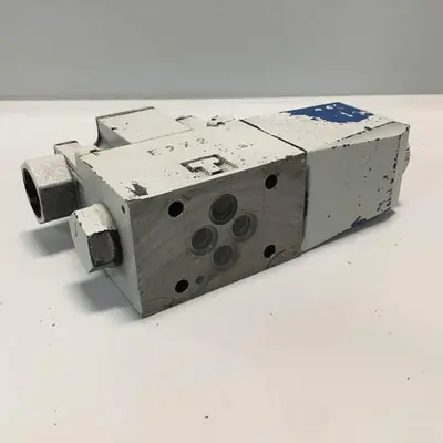 USED VICKERS DG4V32AMP7H750