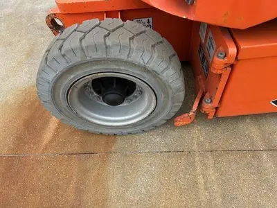 Used 2014 JLG E300AJP Manlifts Illinois US | Somerset Equipment Sales #1542945