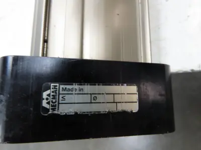 Used MECMAN _UNKNOWN_ Pneumatic Cylinders | Arrow Industrial #632637