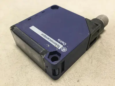 Used TELEMECANIQUE XUK0AKSAM12 Relays & Switches Michigan US | Ideal Machinery #1308921
