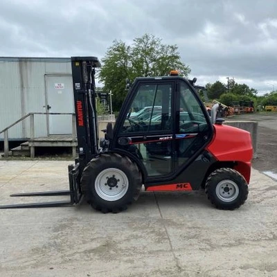 Used 2024 MANITOU MC30-4 Internal Combustion Forklifts: Pneumatic Tire Ontario CA | Leavitt Machinery #1443719