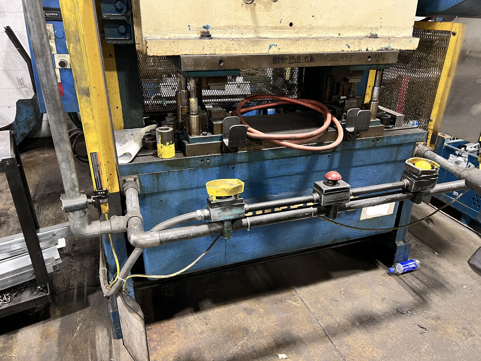 gap PRESS　2004 vol.56 Komatsu Gap Frame Double Crank Press OBW 150-33 | Presses