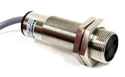 NEW BAUMER FZAM-18P1010 PHOTOELECTRIC SENSOR FZAM18P1010 K424