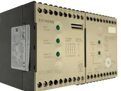 NEW SIEMENS 3TK2807-0AG2 SAFETY RELAY 3TK28070AG2