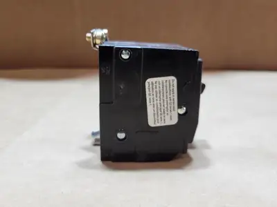 USED SQUARE D QOB330