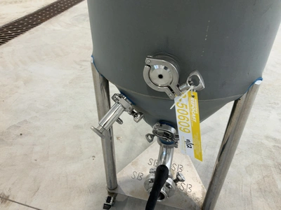 Used SPIKE BREWING CF15 CONICAL FERMENTER/UNITANK WITH INSULATED CONICAL JACKET 18 GALLONS Brewing Equipment Michigan US | Miedema Asset Management Group #1580075