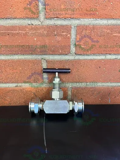 Used SWAGELOK SS-12NBF12 NEEDLE VALVE 6000 PSI W/ 1" SANITARY FITTING Valves/Fittings California US | Equipment Lab #485615