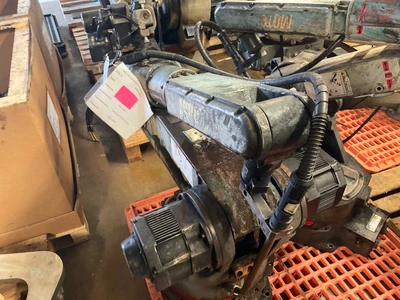 USED 1992 YASKAWA MOTOMAN MOTOMAN YRFLNNA10GB