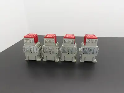 Allen-Bradley 700-CF310 700S-CF620DC Safety Control Relay 120V Coil Lot Of 4