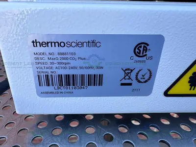 USED THERMO 88881103 BENCHTOP CO2 RESISTANT SHAKER W/ THERMO 88881127B CONTROLLER