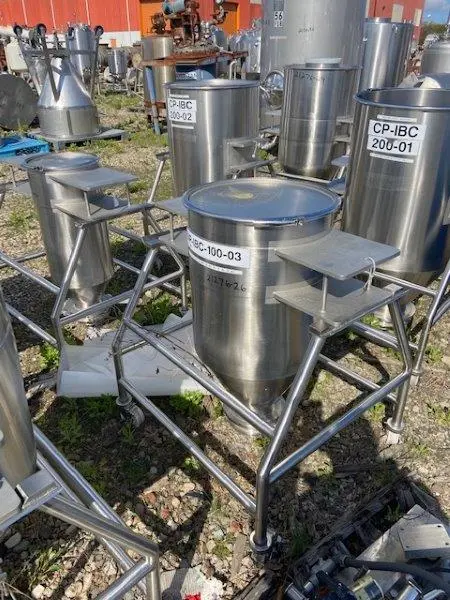 Used _UNKNOWN_ 25 GALLON Stainless Steel Tanks New Jersey US | Perry Equipment #118225