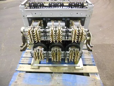Used GE AKR-8D-100 Circuit Breakers Ohio US | Equipment Recovery Corp. #1329706
