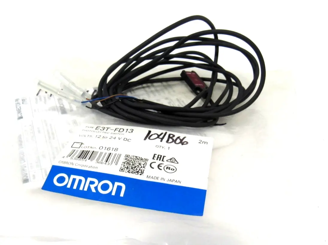 NEW OMRON E3T-FD13 PHOTOELECTRIC SWITCH E3TFD13