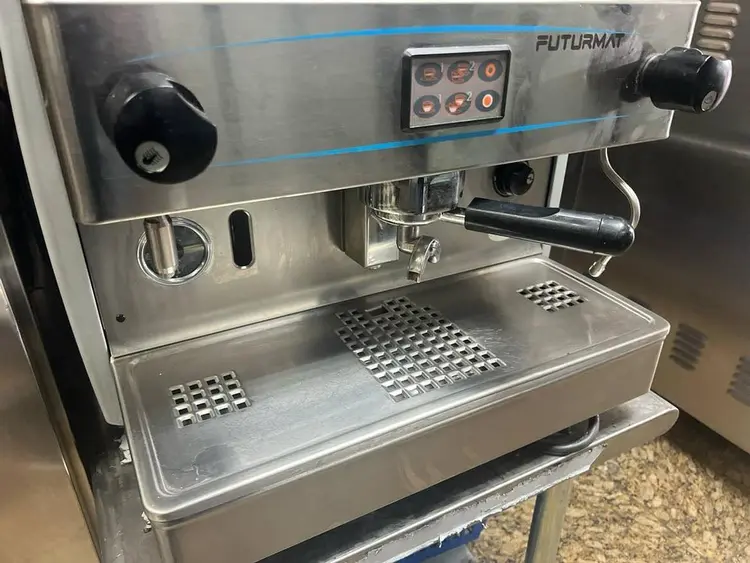 Used FUTURMAT _UNKNOWN_ Coffee Equipment British Columbia CA | Surrey Food Equipment #434581
