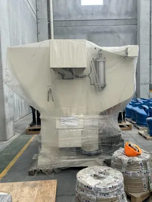 27"x 60" O.D X 11,000 Lbs Chuh Shin MLAT-700 Servo press feed line. New never used.