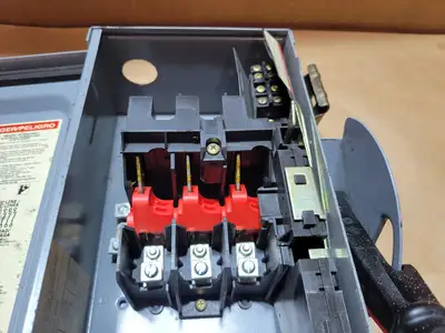 Used SQUARE D HU361AWK Switchgears British Columbia CA | Lenmark #1438316