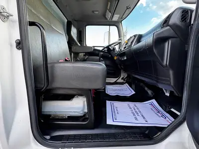 Used 2019 HINO 268 Box trucks Florida US | Truck and Van Outlet #1509125
