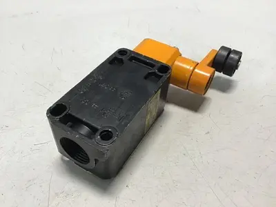 Used SIEMENS 3SE3 120-1GW-Z Relays & Switches Michigan US | Ideal Machinery #1299913