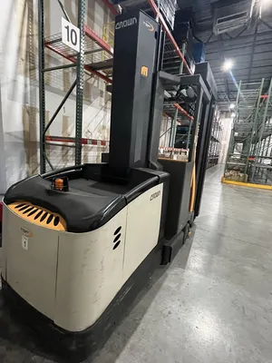 USED 2018 CROWN EQUIPMENT TSP 6500