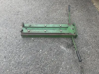 LION 1824D Cheek Benders | THREE RIVERS MACHINERY (3)