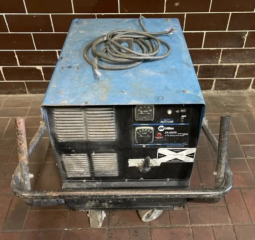 Used Miller 903785 Mig Welders | J&J Industrial Supply #546527