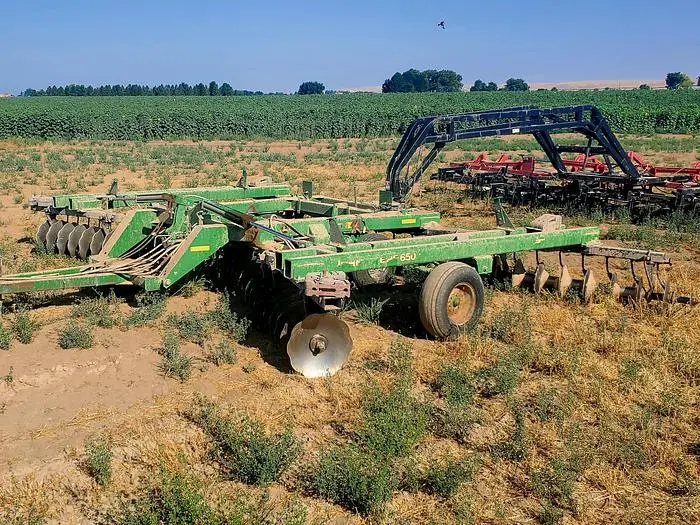 Used JOHN DEERE 650 Disc Harrows Idaho US | Berry Machinery #911055