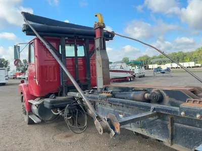 Used 1999 VOLVO TBD Conventional trucks Michigan US | Miedema Asset Management Group #1390409