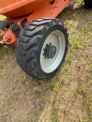 USED 2015 JLG 600AJ