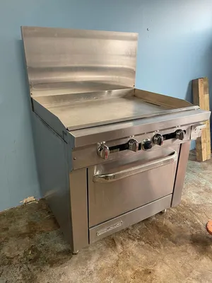 75-0302 Southbend 36'' Gas Griddle Range with Oven S36D-3G