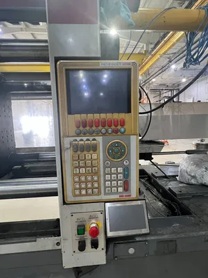 1998 VAN DORN 300HT30 Plastic Injection Mold | Universal Press & Machinery (UPM) (9)