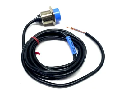 EV-130U | Keyence  Proximity Sensor, M30 2m 2-Wire Cable, Main Unit - New Other